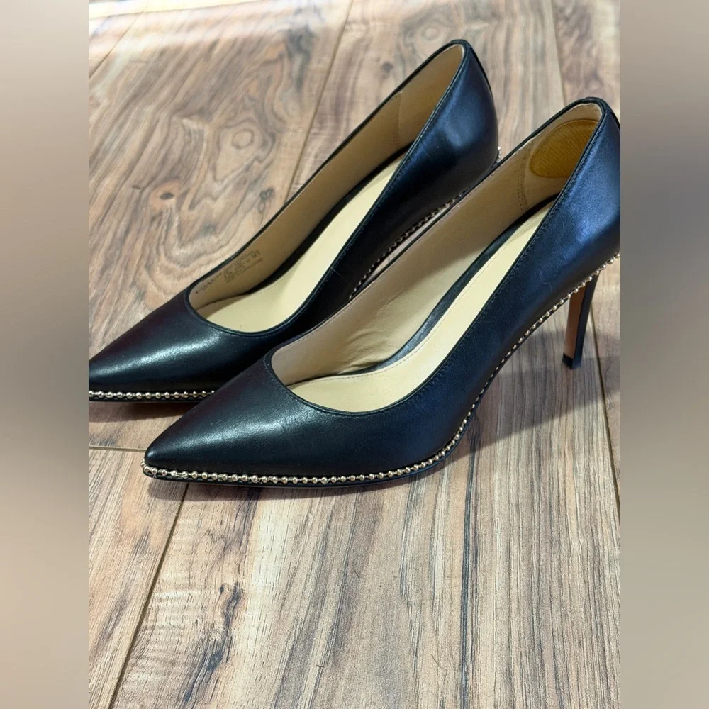 Coach 85mm Waverly Samantha pumps in black leather with beadchain detailing - Picture 4 of 13